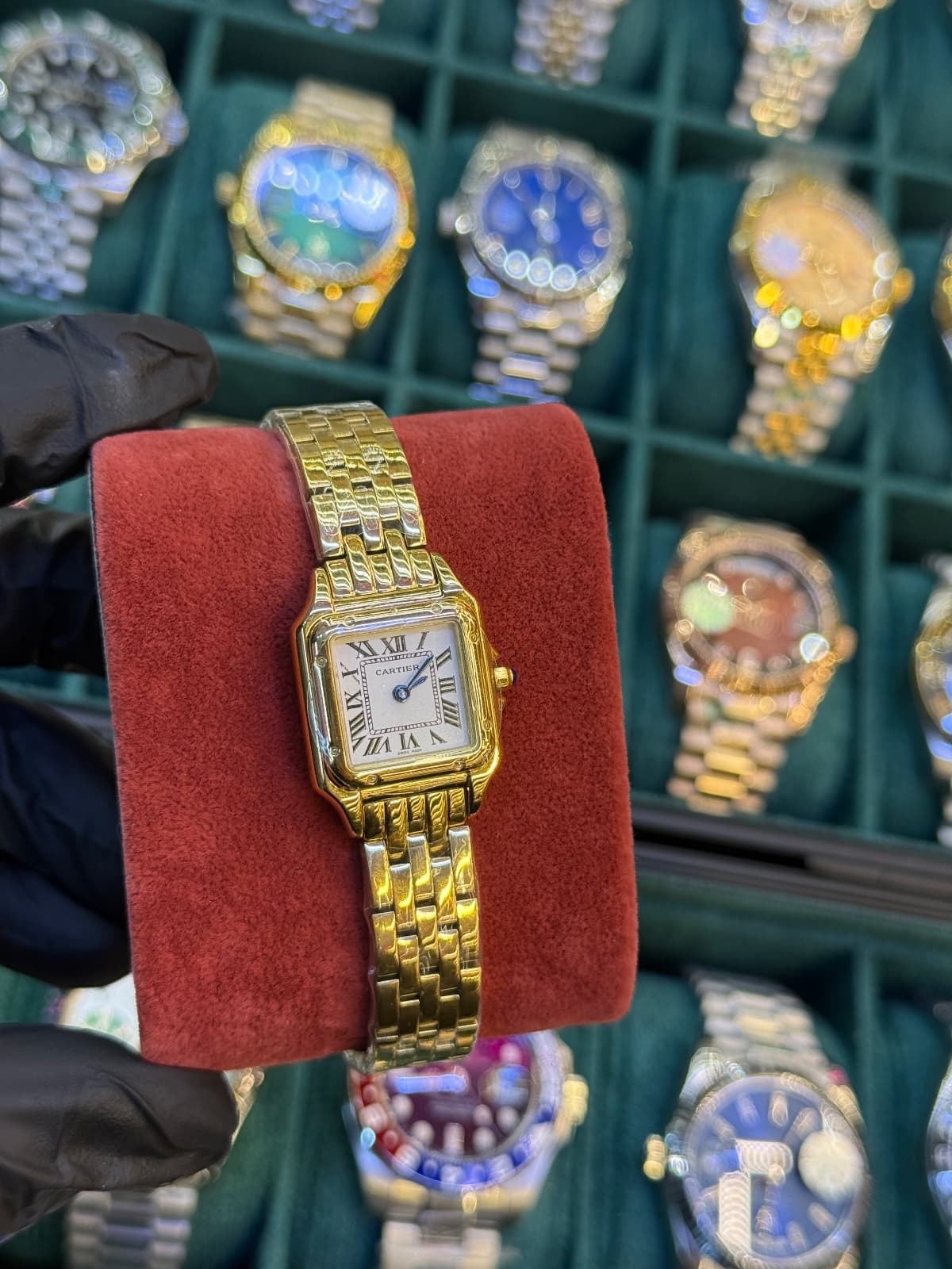 Cartier Panthere – Gold