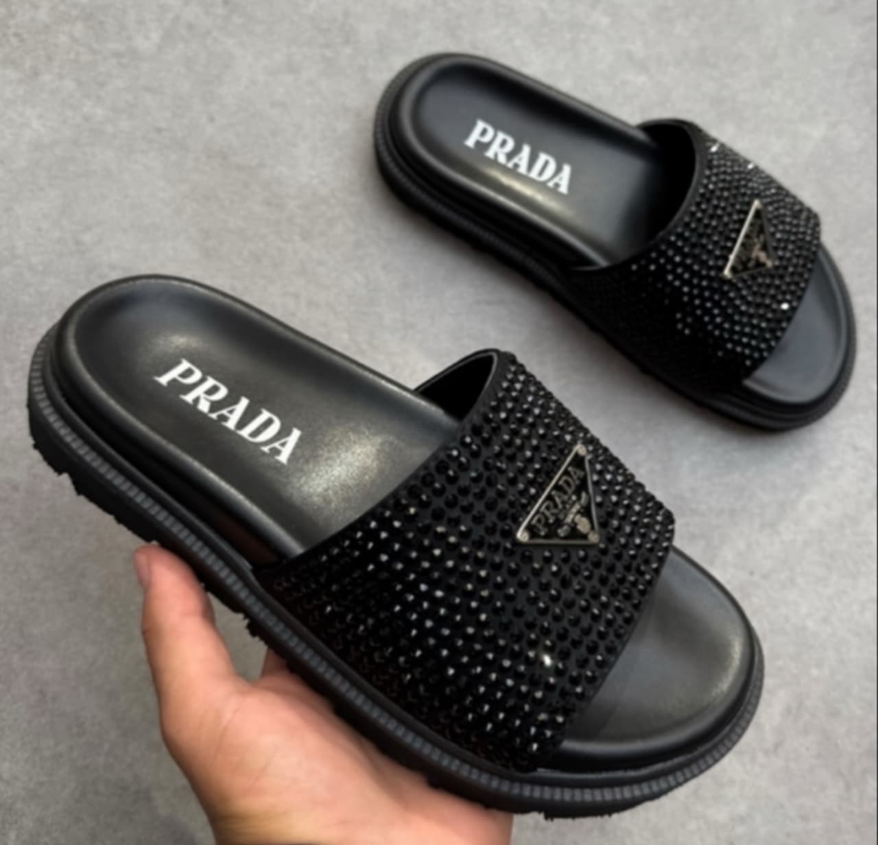 Prada taşlı – Siyah taşlı