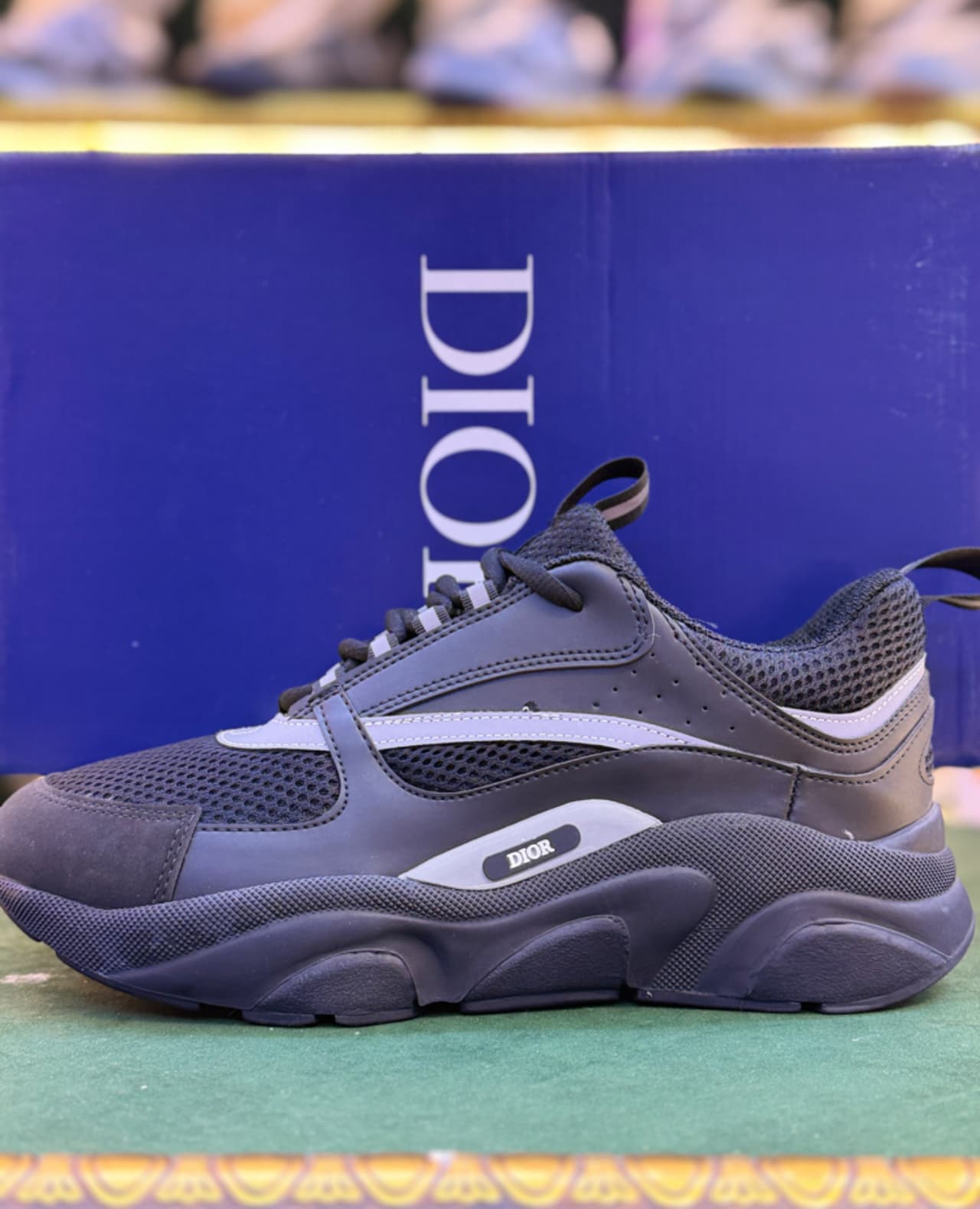 Dior b22 – Siyah siyah