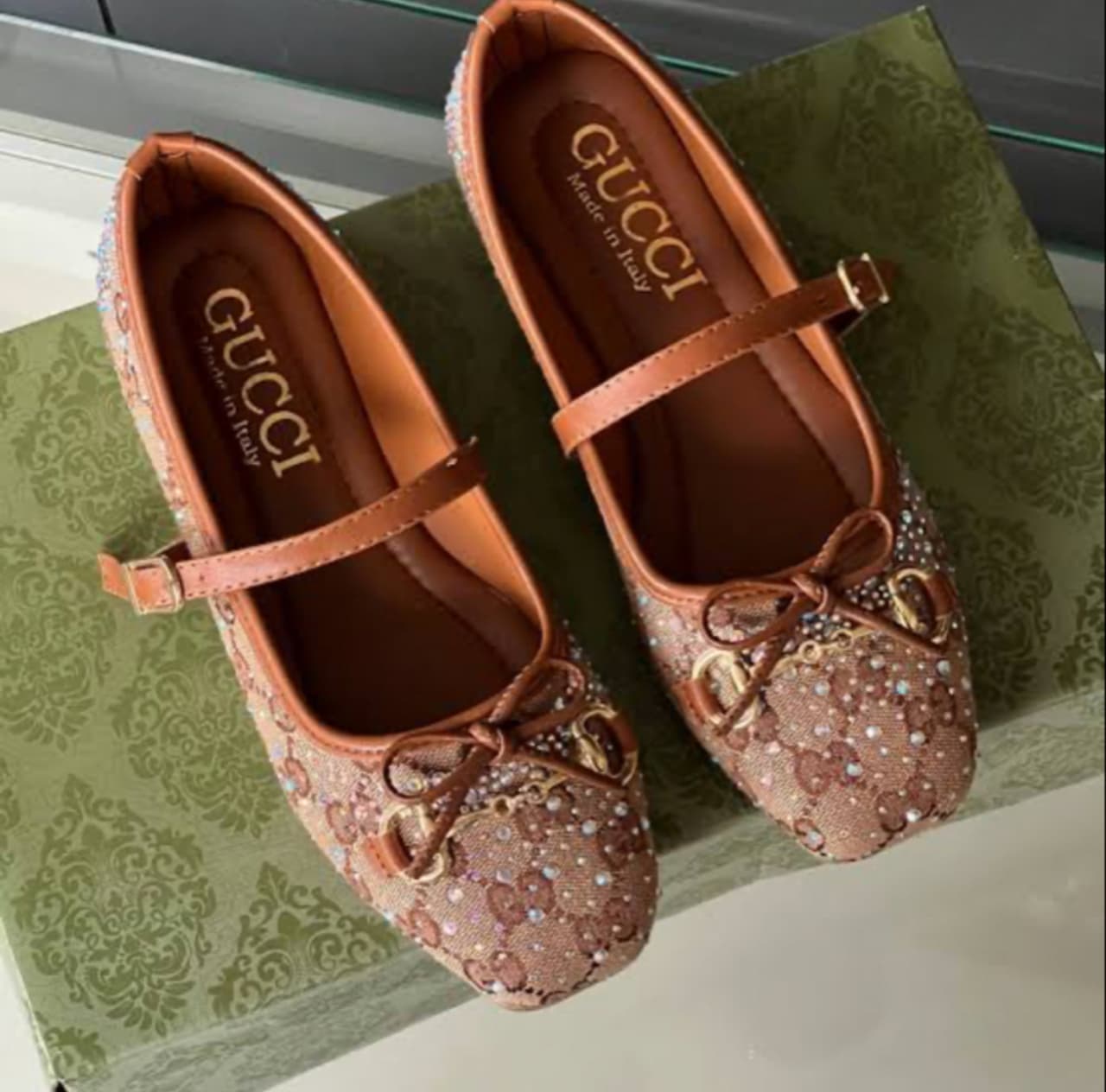 Gucci – Taba