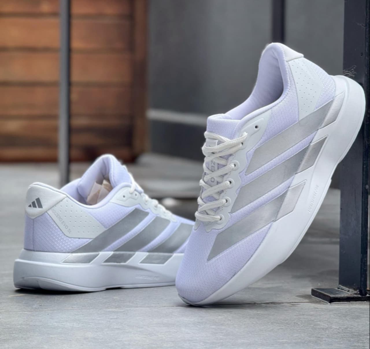 Adidas adızero – Beyaz