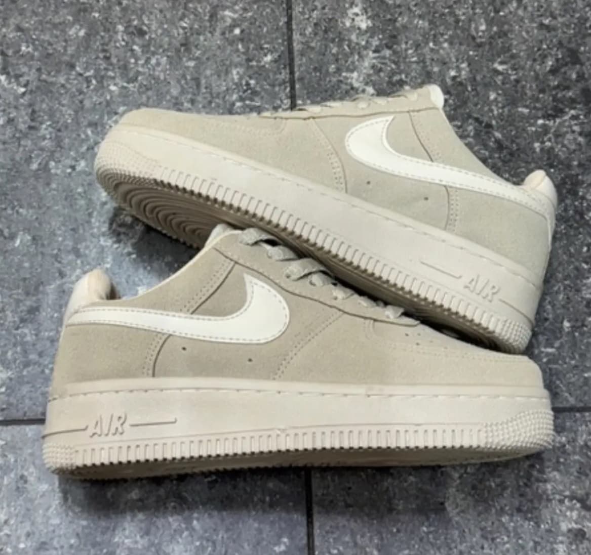Nike Aırforce 1 – Bej nubuk